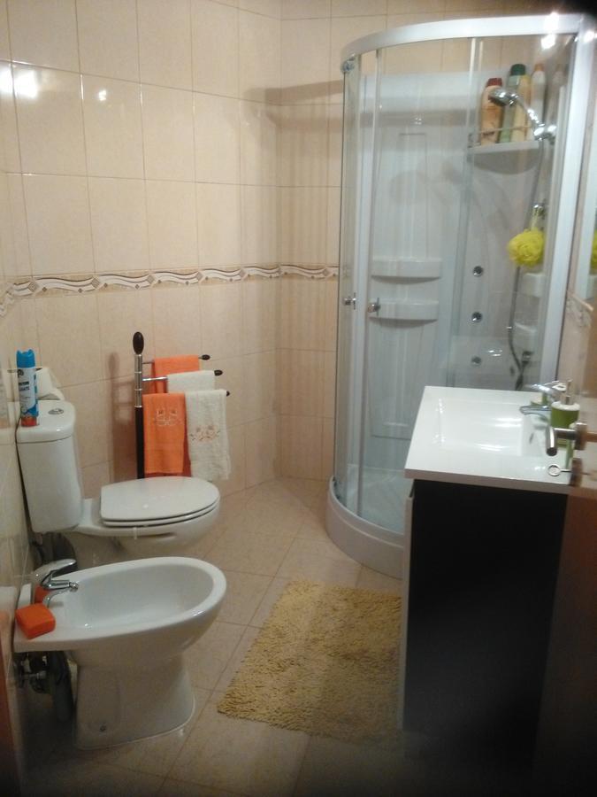 Moradia Familia Escoto Villa Monsanto Buitenkant foto